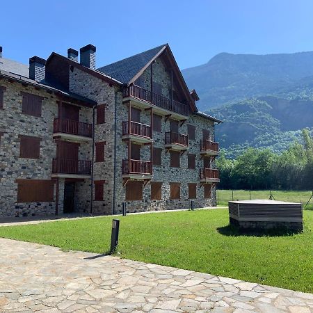 B28 - Resid. La Coma 2º - Villmor Apartment Benasque Luaran gambar