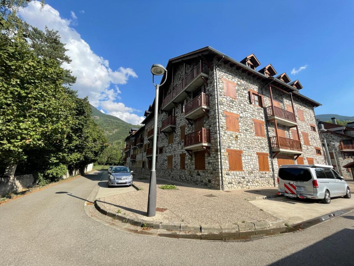 B28 - Resid. La Coma 2º - Villmor Apartment Benasque Luaran gambar