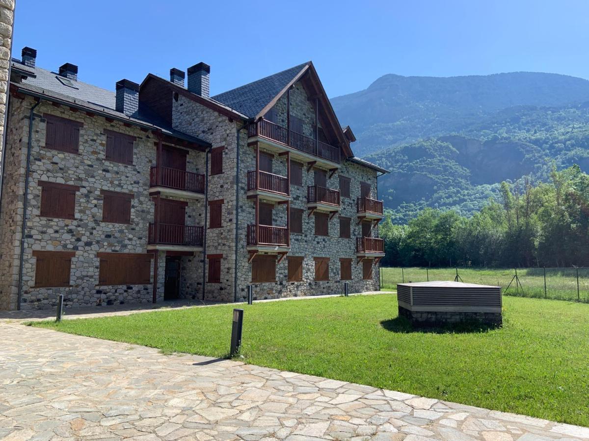 B28 - Resid. La Coma 2º - Villmor Apartment Benasque Luaran gambar